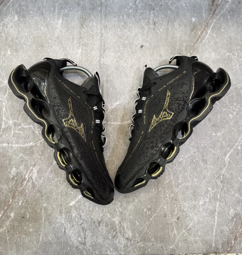 Tênis Wave Prophecy 13 Preto/Dourado